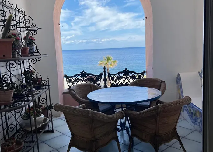 Casa Bacot * Canneto (Lipari)
